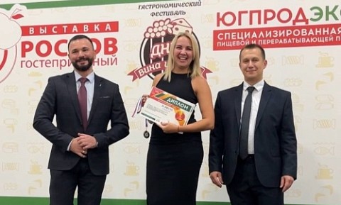 			
			Наш комбинат хлебопродуктов победил в конкурсе «Продукт года» в Ростове-на-Дону			
